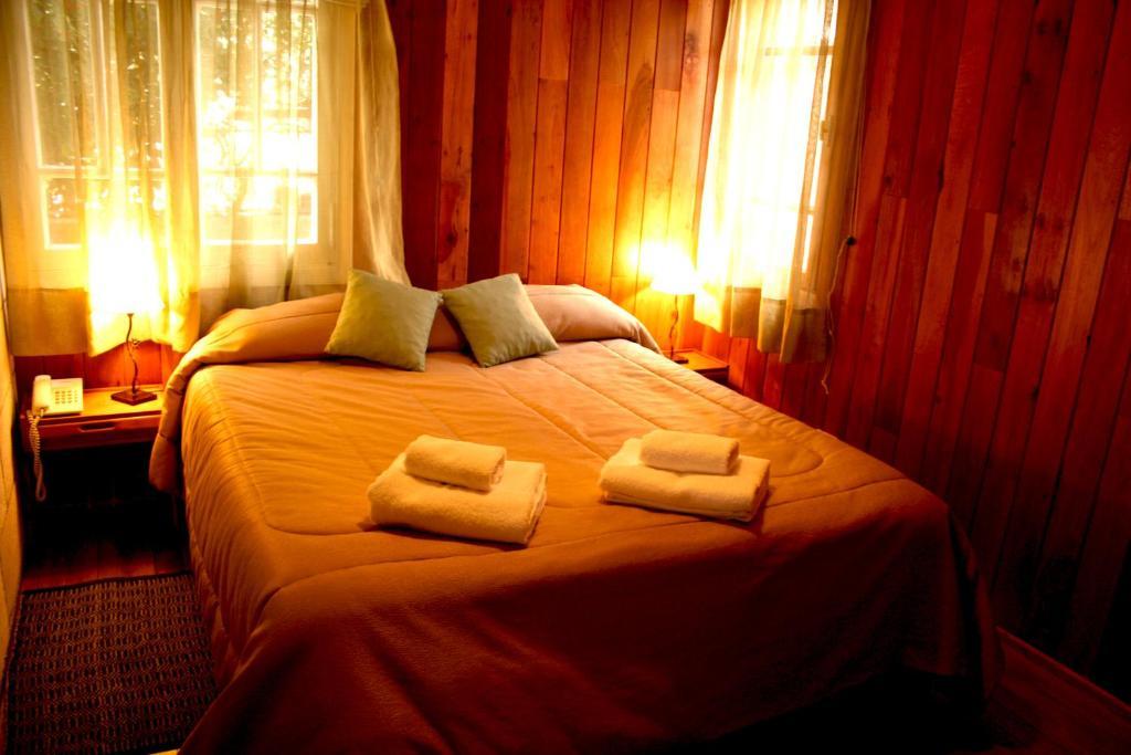 Wesley Hosteria Boutique San Martín de los Andes Habitación foto